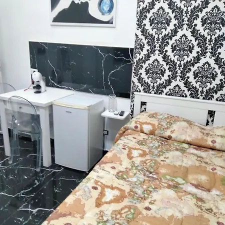 Napoli Centrale * نابولي